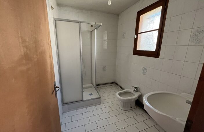 Maison en pierre de 4 pièces principales — photo 3