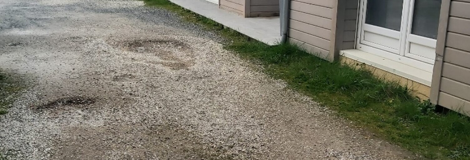 Immeuble  641 m² à vendre à Cerisiers (89320)