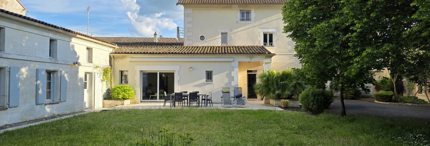 Maison 12 Pièces 380 m² à vendre à La Couronne (16400)