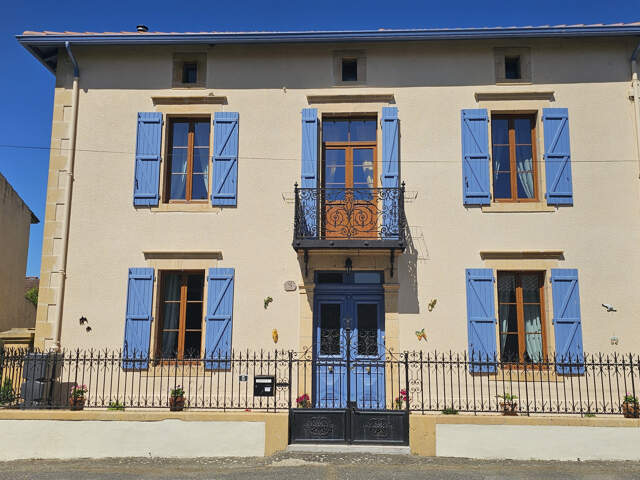 BEAUCHALOT - Maison de Maitre de 202 m2 sur terrain de 1400 m2 — photo du bien