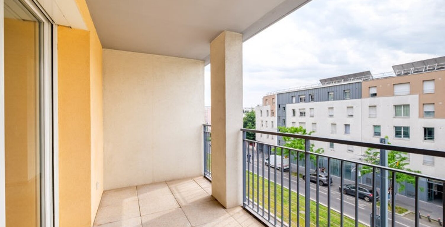 Vente appartement 4 pièces 78 m² Lyon 8 (69008) — photo 1