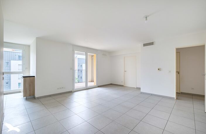 Vente appartement 4 pièces 78 m² Lyon 8 (69008) — photo 3