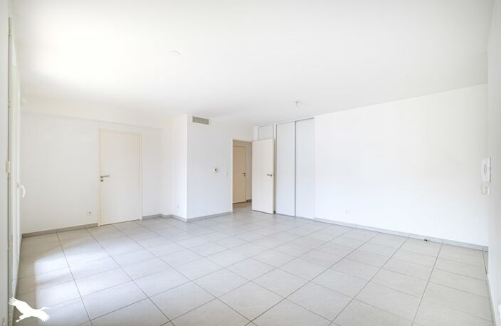 Vente appartement 4 pièces 78 m² Lyon 8 (69008) — photo 5