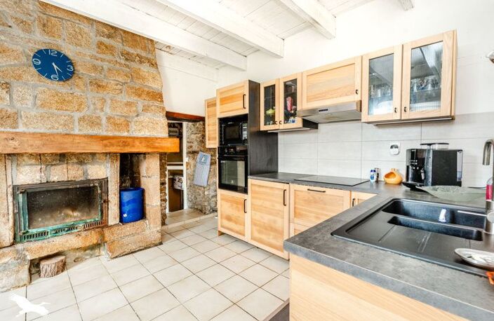 Maison en pierre de 3 pièces principales — photo 3