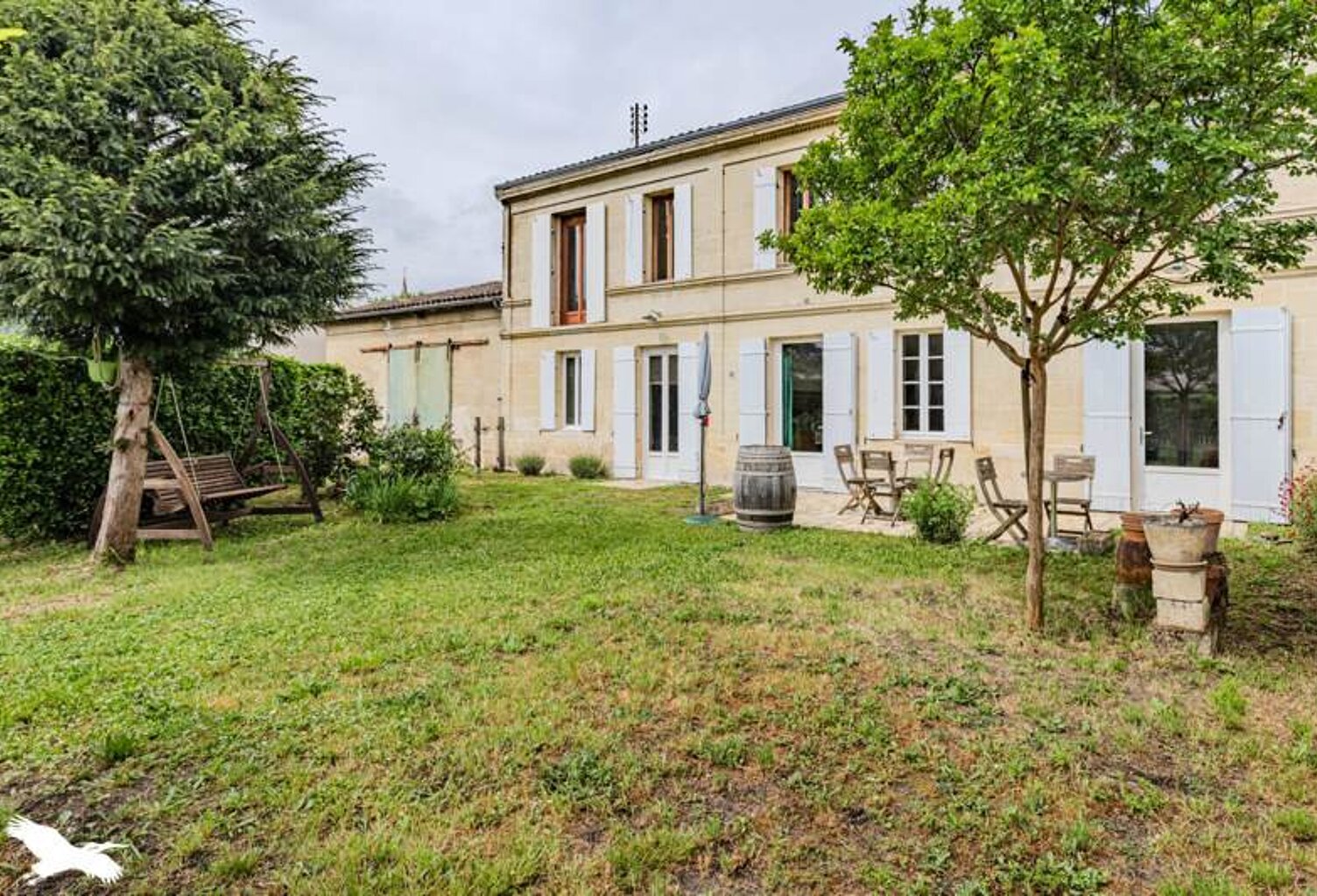 Maison en pierre de 7 pièces principales — photo 1