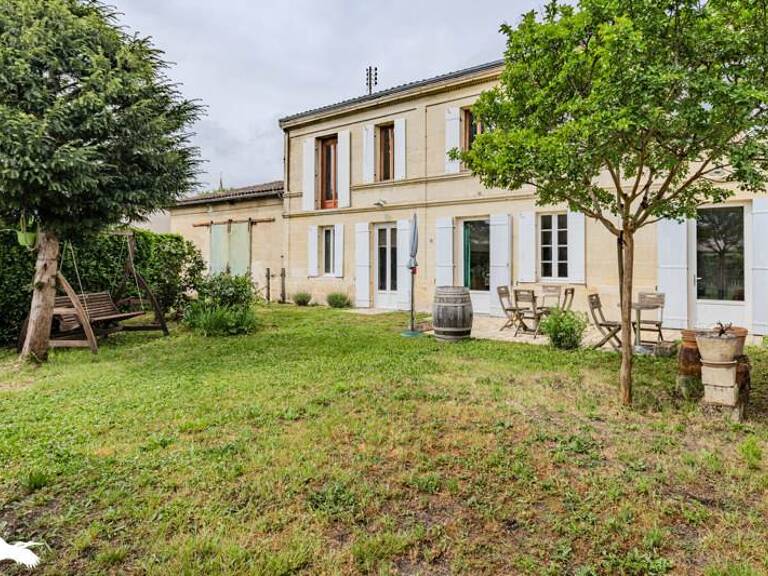 Maison en pierre de 7 pièces principales — photo 1