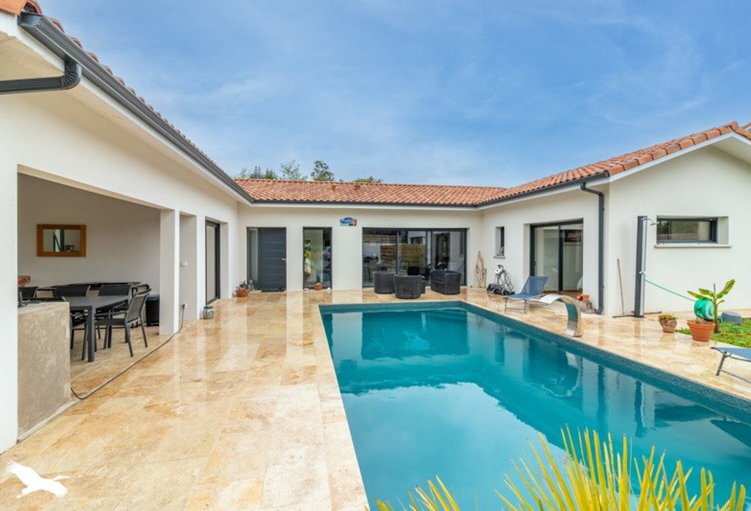 Contemporaine de 5 pièces principales — photo 1