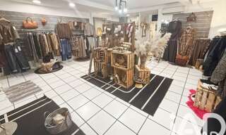 Commerce  152 m² à vendre à Saint-Maximin-la-Sainte-Baume (83470)