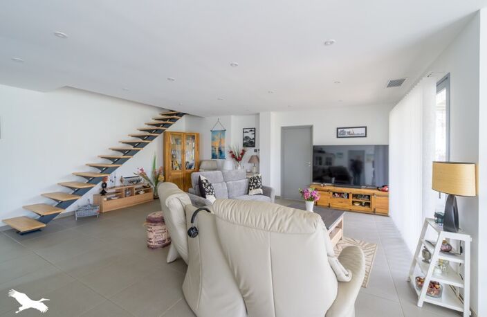 Contemporaine de 4 pièces principales — photo 3