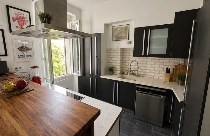 Appartement 3 pièces 65 m2   Calme absolu   Sans vis-à-vis   Marseille 13001 — photo 4