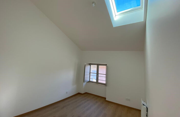 Côte Jacquemart, T3 duplex à louer au 2e étage ... — photo 5