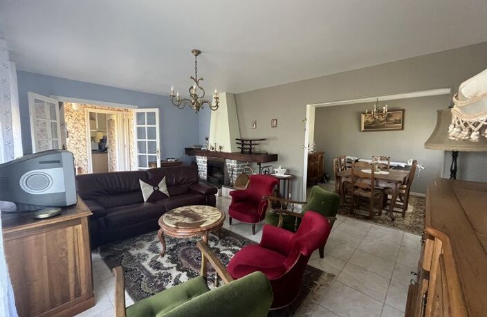 Vente maison 3 pièces 90 m² Piégut-Pluviers (24360) — photo 2