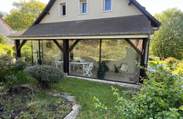 Gazonfier Propriété de 5 chambres avec sous-sol complet et ja... — photo 3