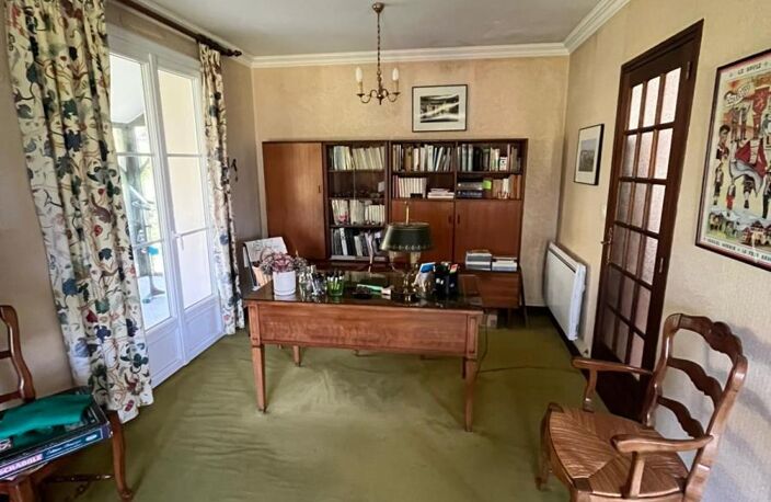 Gazonfier Propriété de 5 chambres avec sous-sol complet et ja... — photo 5
