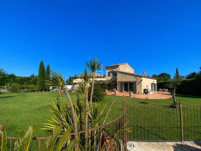 Bastide contemporaine Alpilles Sud — photo 1