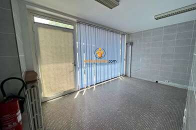 Commerce 2 pièces 71500 €