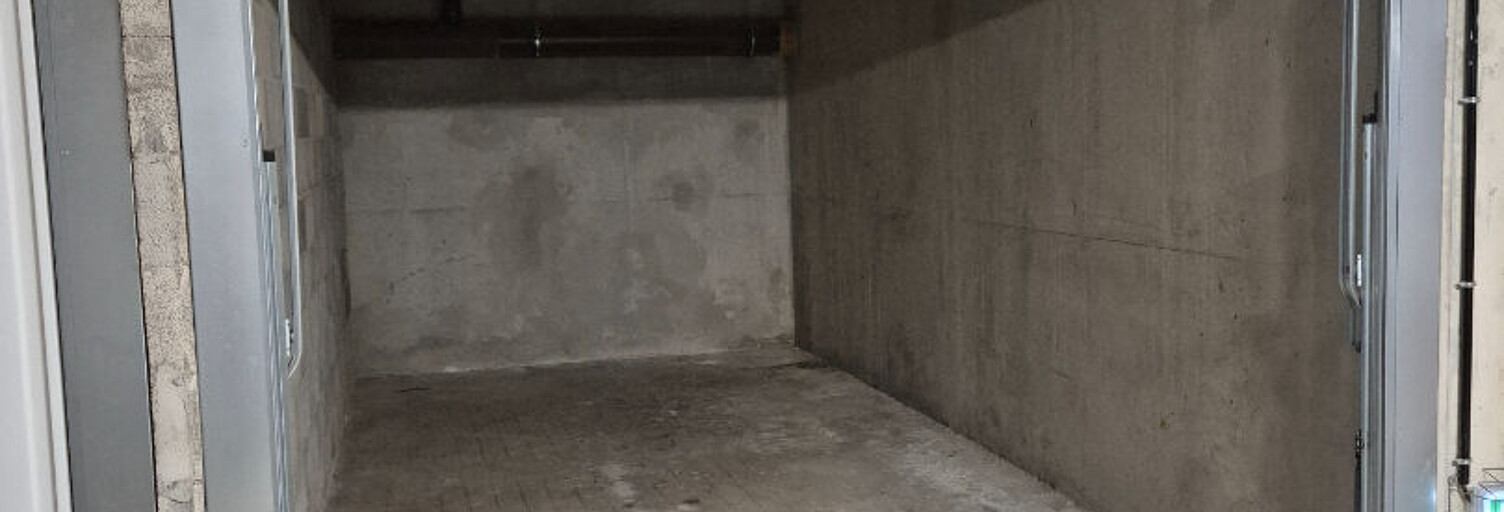 Garage   m² à louer à Mougins (06250)