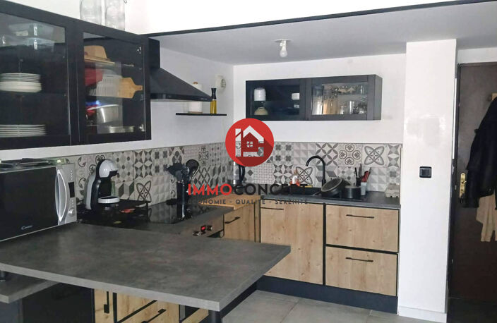 T2 en duplex dans résidence sécurisée avec ascenceur — photo 3