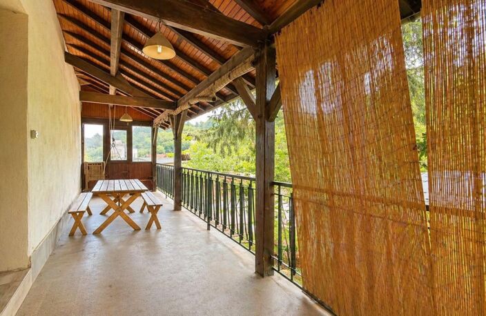 Grande maison familiale avec dépendances et terrain   — photo 3
