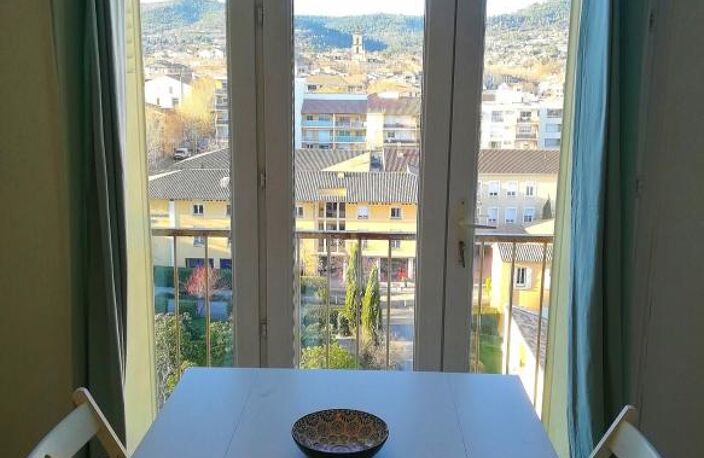 Appartement À Vendre — photo 2