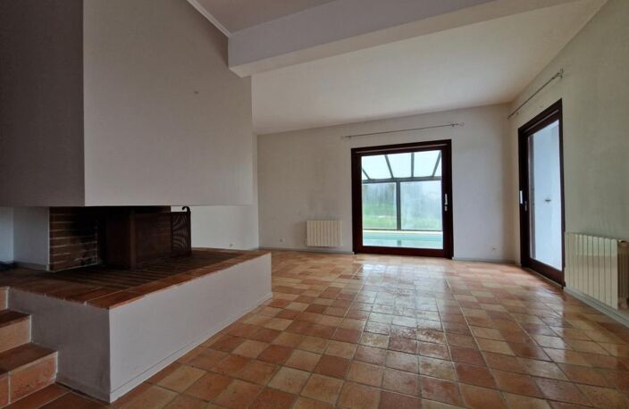 Maison 6 pièces - 4 chambres, 155 m² sur une parcelle de 3 000 m² à Loches (37) — photo 2