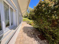 Maison familiale atypique avec grand garage attenant — photo 2