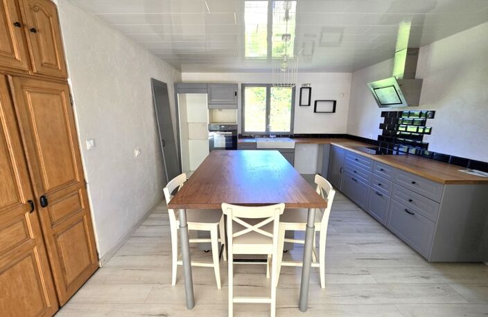LA CAPELLE (02) -   Vente maison individuelle semi-plain-pied 182 m² avec 6 chambres, garage   et terrain ☘️ — photo 3