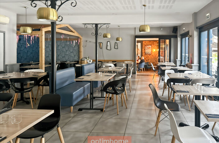 RESTAURANT PIZZERIA BAR 390 M2, terrasse 50 places assises sur rue piétonne — photo 2