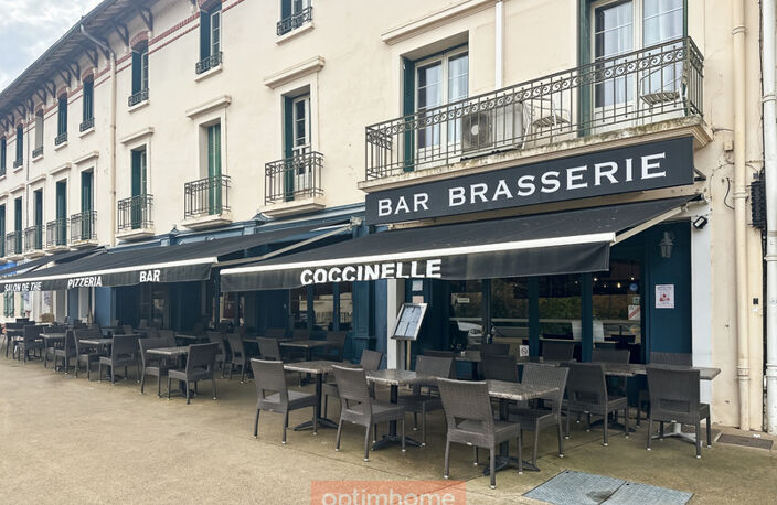 RESTAURANT PIZZERIA BAR 390 M2, terrasse 50 places assises sur rue piétonne — photo 3