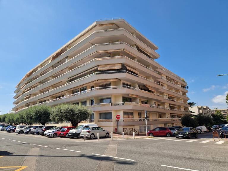 Appartement 3 pièces avec grande terrasse — photo 1