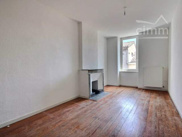 APPARTEMENT F3 avec GRENIER — photo du bien