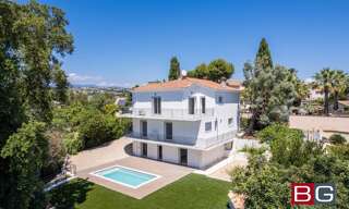 Maison 7 Pièces 266 m² à vendre à Antibes (06600)