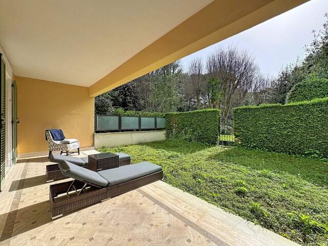 CANNES OXFORD 2P REZ DE JARDIN — photo du bien