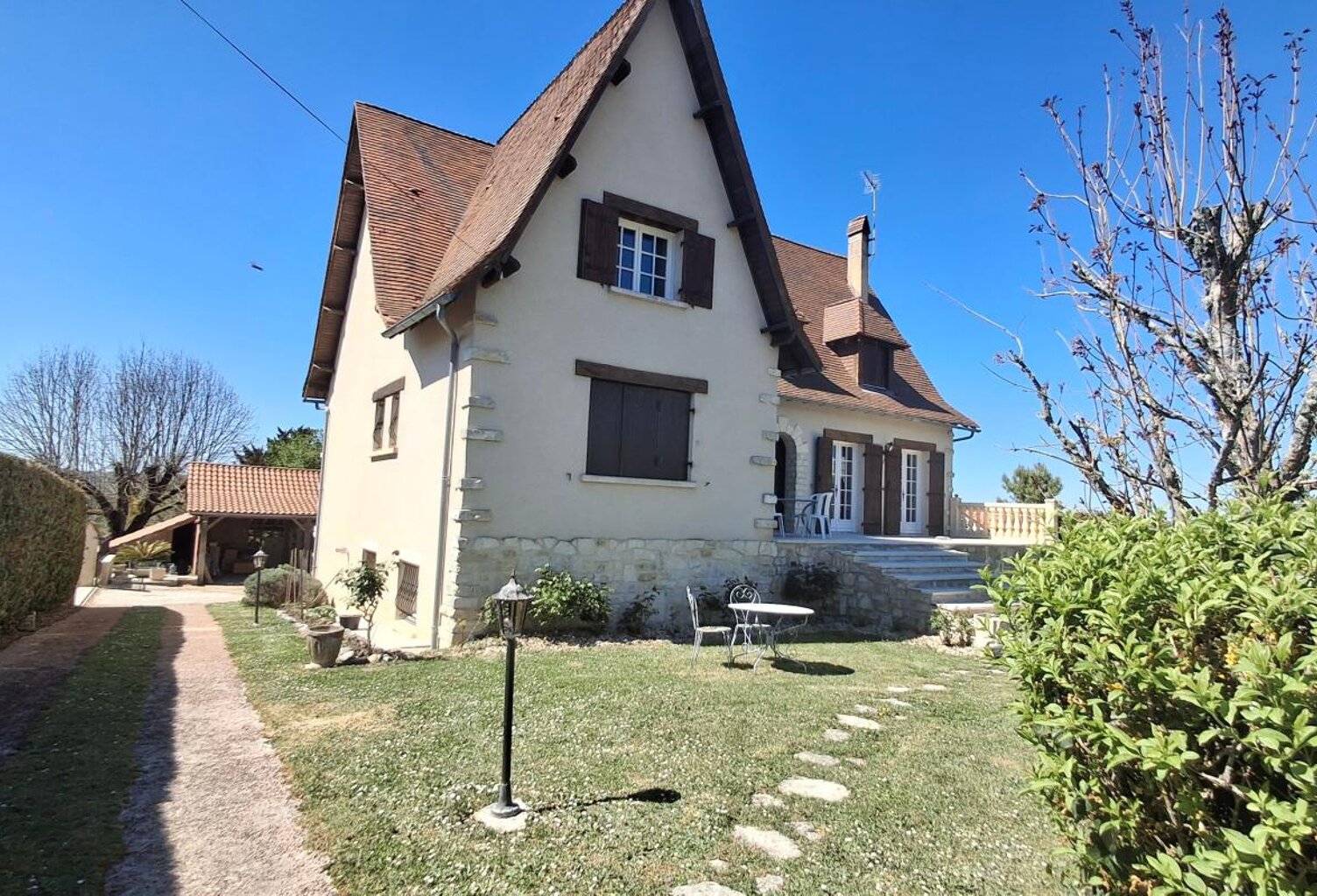 Maison À Vendre — photo 1