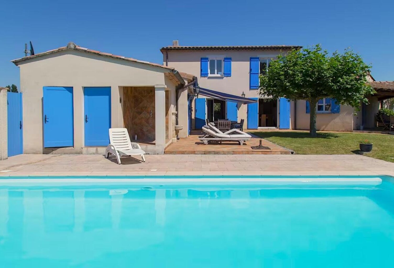 À vendre magnifique villa avec piscine GOLF DE LA VALDAINE — photo 1