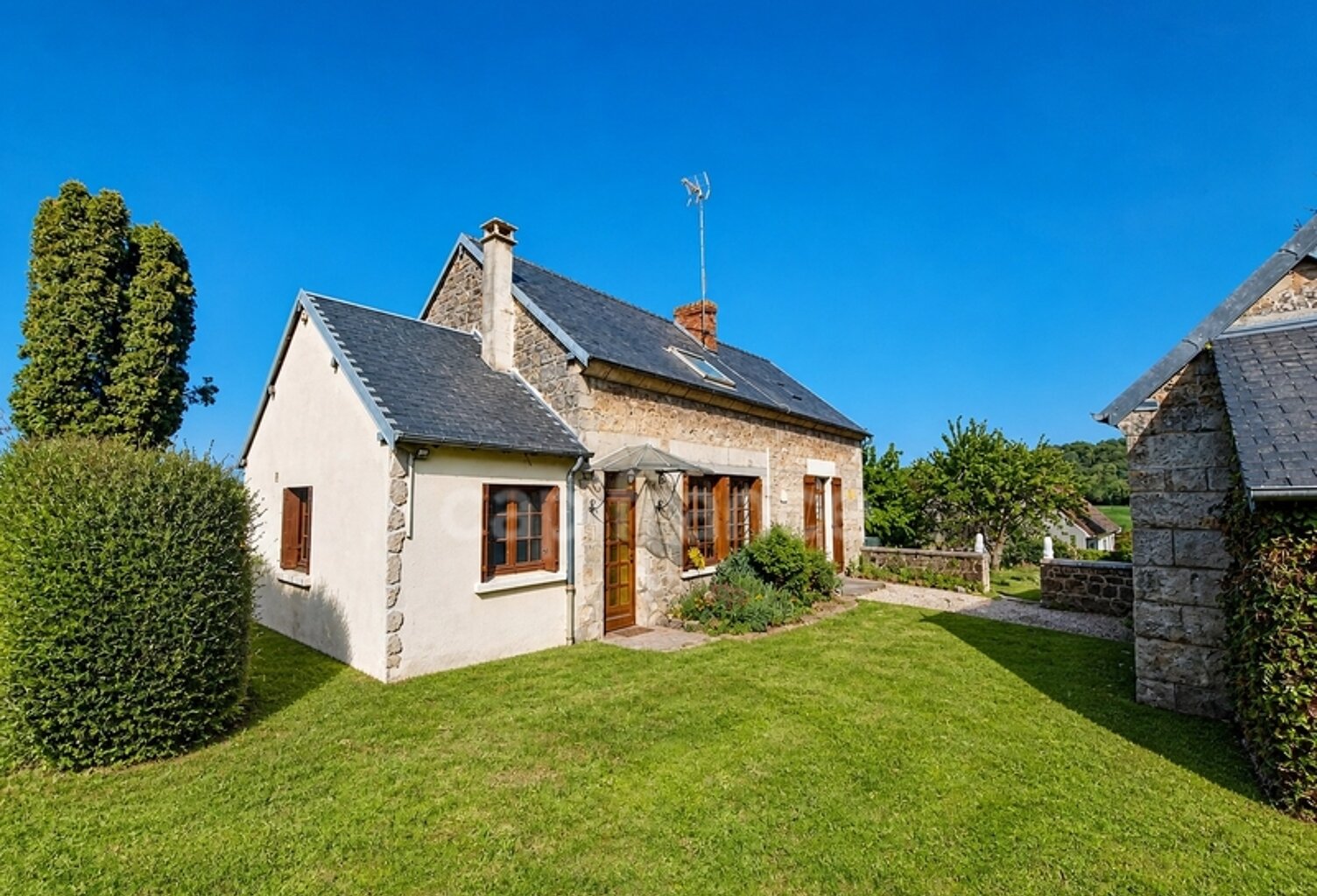 Maison à vendre 6 pièces Secteur Vic sur Aisne (02) — photo 1