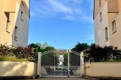 Appartement 4 pièces 285000 €