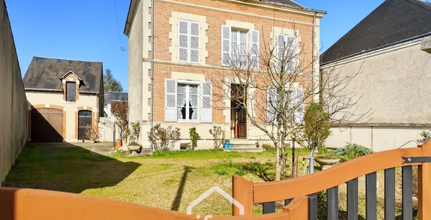 Maison à vendre 5 pièces BESSE SUR BRAYE (72)  -  terrain de 439 m²  - — photo 1