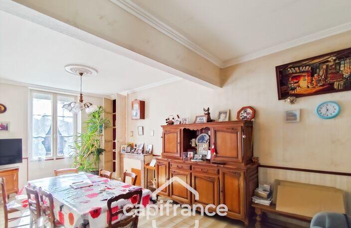 Maison à vendre 5 pièces BESSE SUR BRAYE (72)  -  terrain de 439 m²  - — photo 4