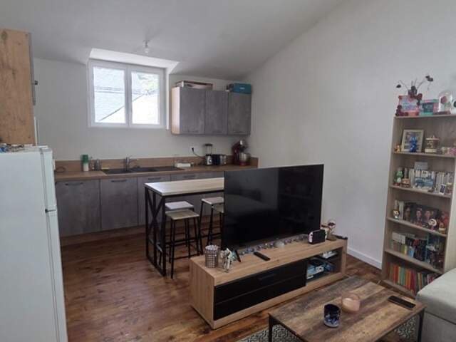 Appartement T2, rénové entièrement, 85m², mezzanine, centre de LARUNS (64) — photo du bien