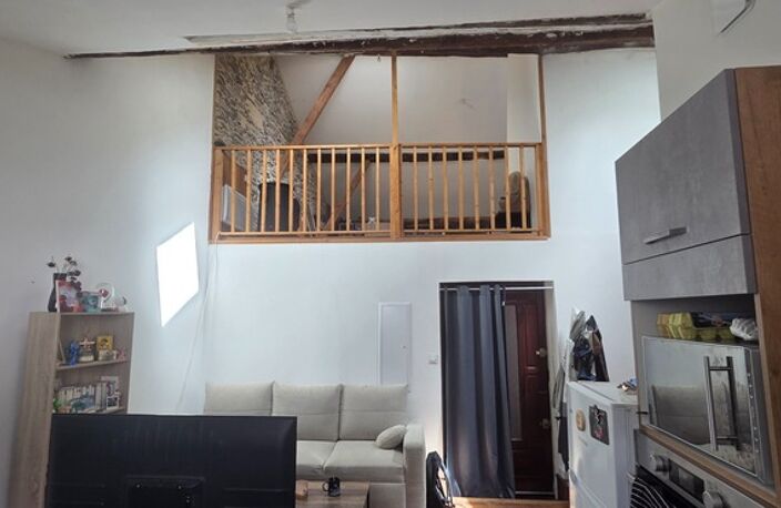 Appartement T2, rénové entièrement, 85m², mezzanine, centre de LARUNS (64) — photo 2