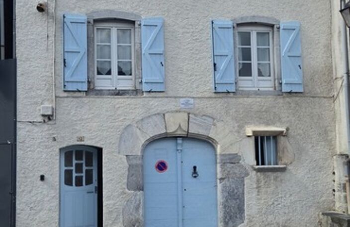 Appartement T2, rénové entièrement, 85m², mezzanine, centre de LARUNS (64) — photo 5