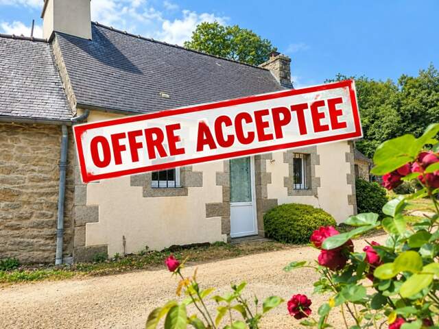 À VENDRE – LONGÈRE EN PIERRE AU CALME, À DEUX PAS DE LA FORÊT DE HUELGOAT LOCMARIA-BERRIEN — photo du bien