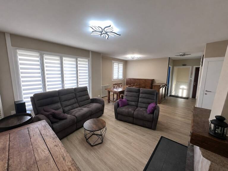 À vendre – Maison familiale avec sous-sol aménagé sur terrain de 800 m² — photo 1