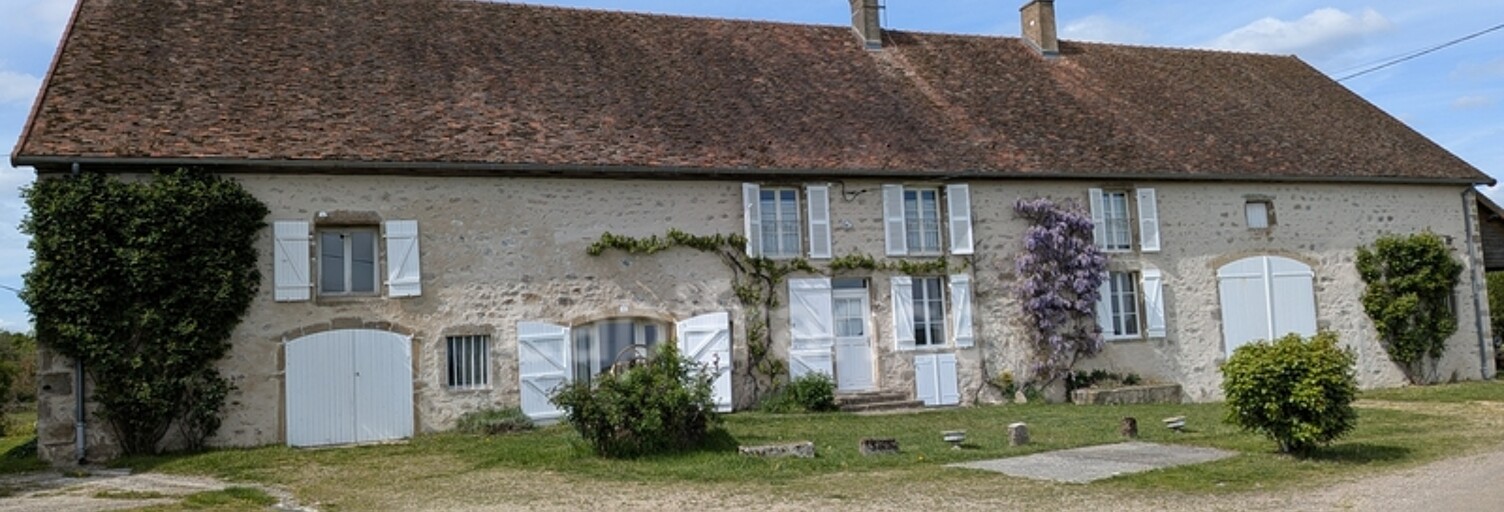 Maison 8 Pièces 300 m² à vendre à Saulieu (21210)
