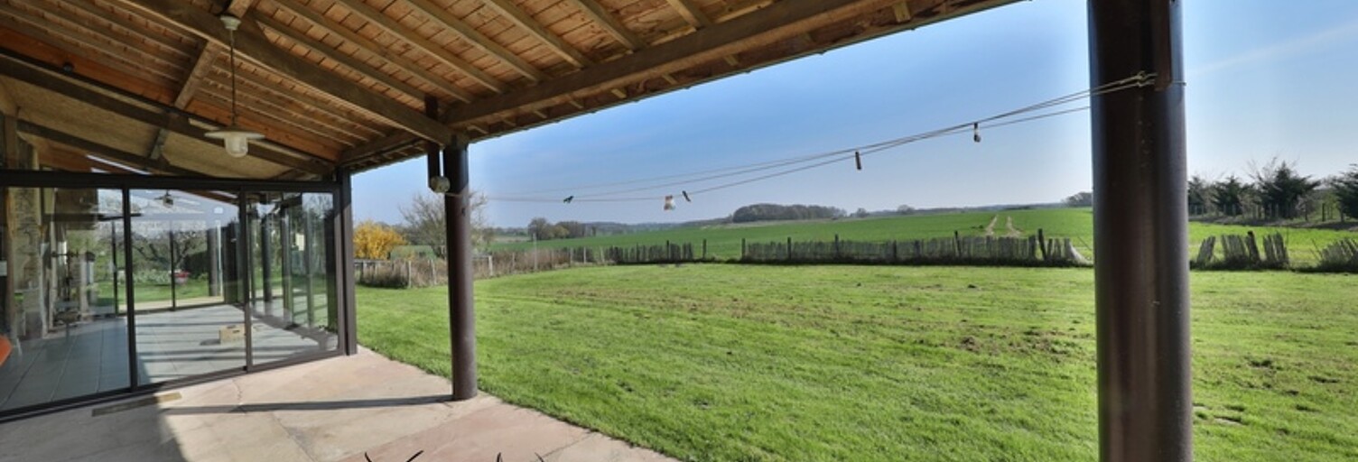 Maison 5 Pièces 163 m² à vendre à Saint-Trivier-de-Courtes (01560)