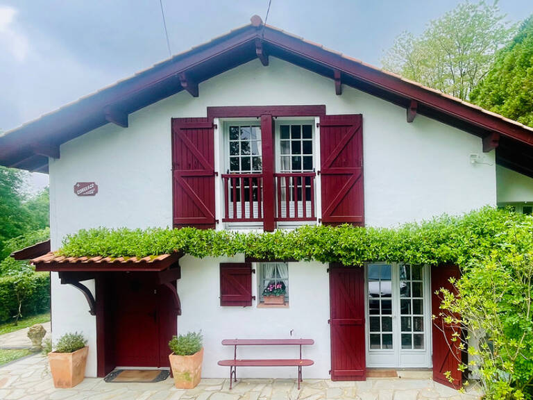 Maison - 6 pièces - SAINT-PÉE-SUR-NIVELLE — photo 1