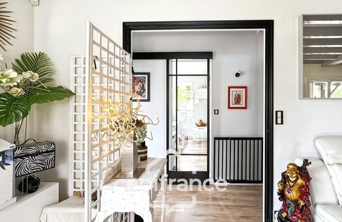 CASTETS 40  – Maison rénovée de 123 m² avec T1 indépendant, sous-sol aménageable de 100 m² et jardin paysagé — photo 5