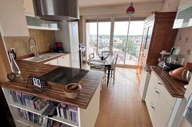Appartement 4 pièces 246750 €