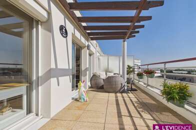 Appartement 4 pièces 382950 €
